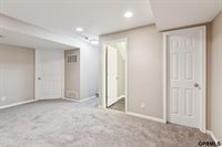 15454 Mormon Circle, Bennington, NE 68007