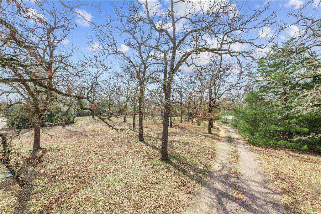 12994 Hunters Creek Road, College Station, TX 77845