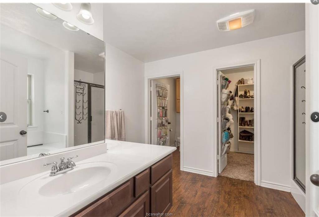 915 Emerald Dove Avenue, College Station, TX 77845