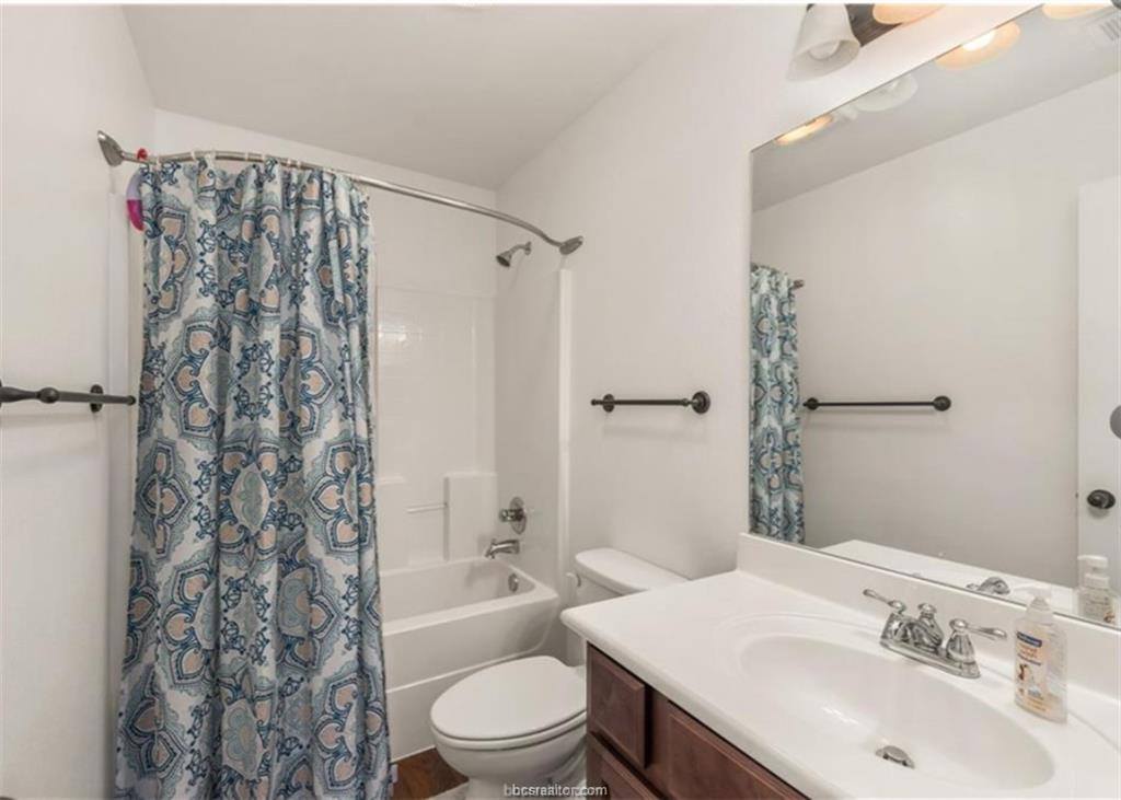 915 Emerald Dove Avenue, College Station, TX 77845