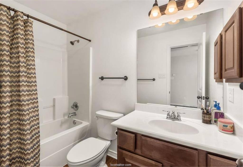 915 Emerald Dove Avenue, College Station, TX 77845