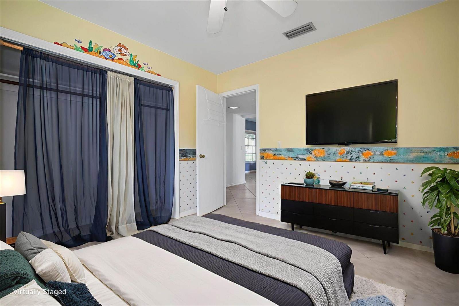 1439 Viewtop Drive, Clearwater, FL 33764