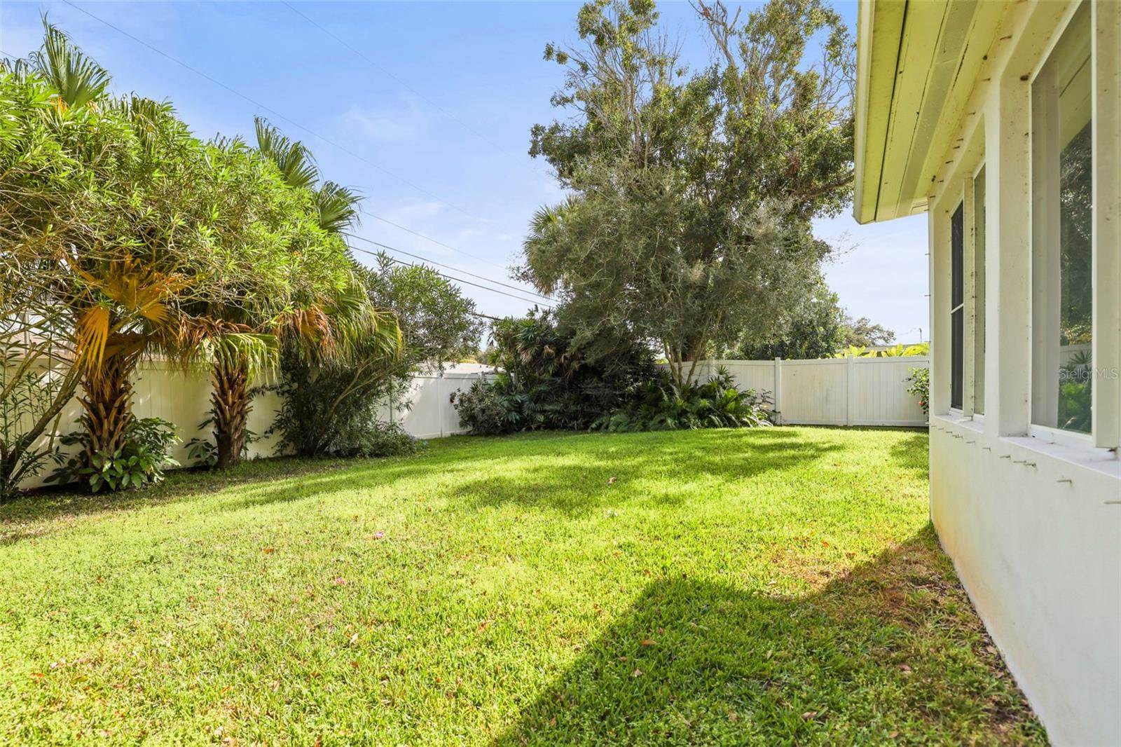 1439 Viewtop Drive, Clearwater, FL 33764