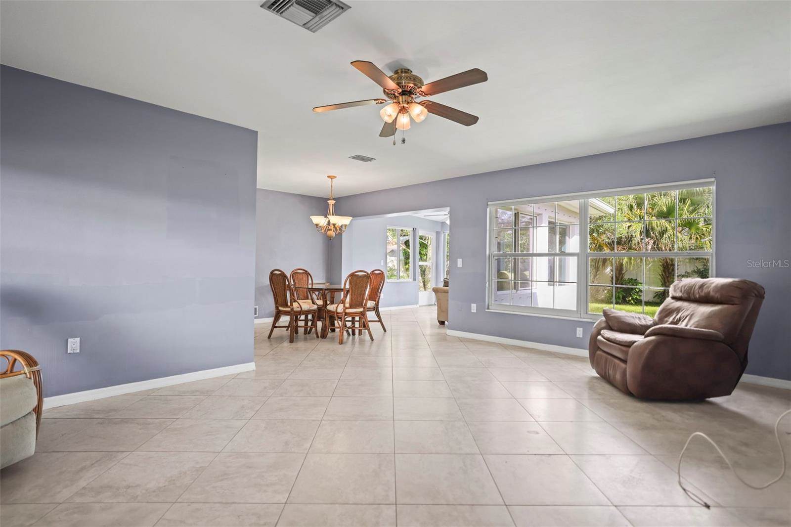 1439 Viewtop Drive, Clearwater, FL 33764