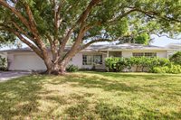 1439 Viewtop Drive, Clearwater, FL 33764