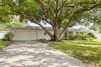 1439 Viewtop Drive, Clearwater, FL 33764