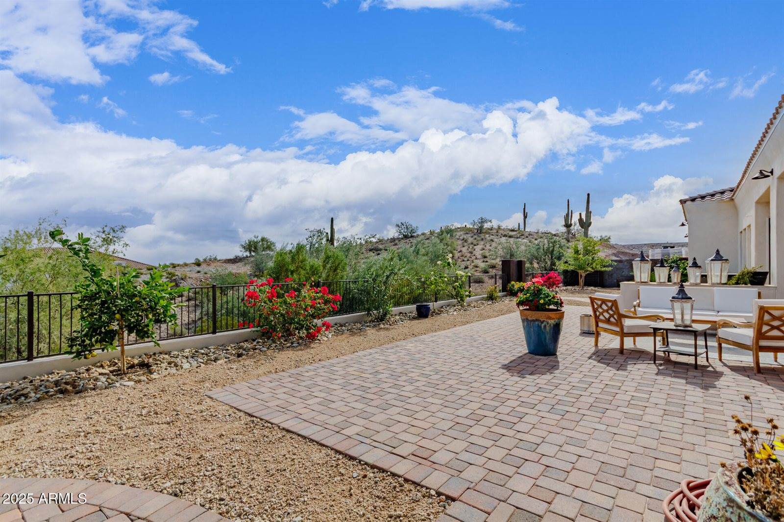 28217 North Finch Trail, San Tan Valley, AZ 85144