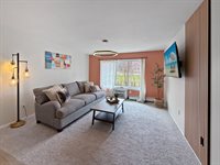 124 North Whistler Avenue, Freeport, IL 61032