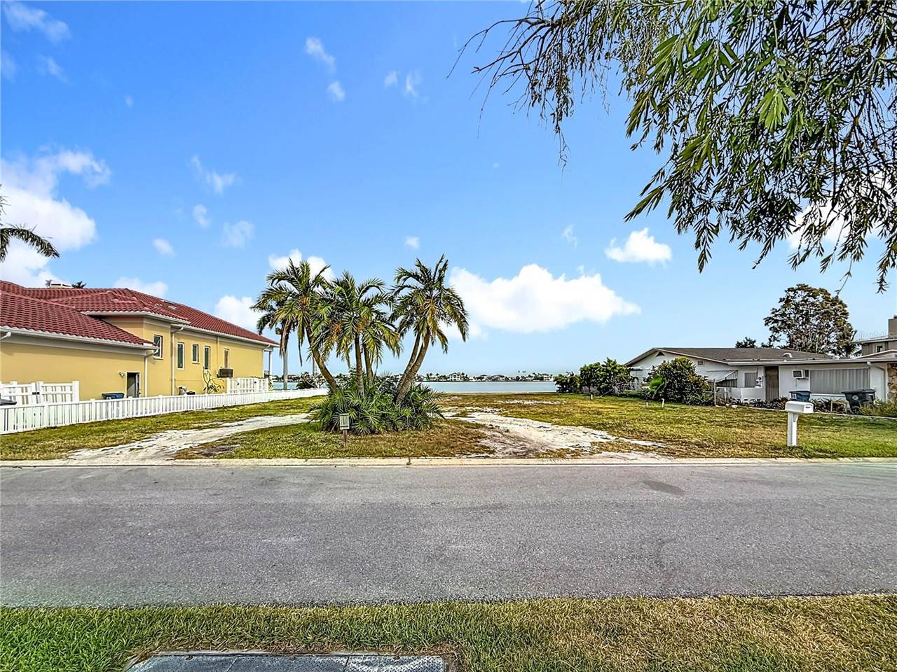 12 Paradise Lane, Treasure Island, FL 33706