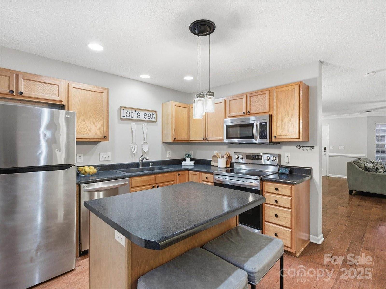 629 Gelderland Drive, Matthews, NC 28104