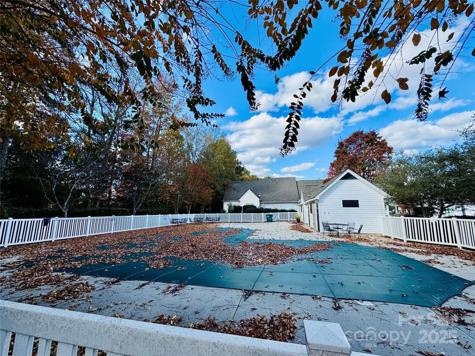 629 Gelderland Drive, Matthews, NC 28104