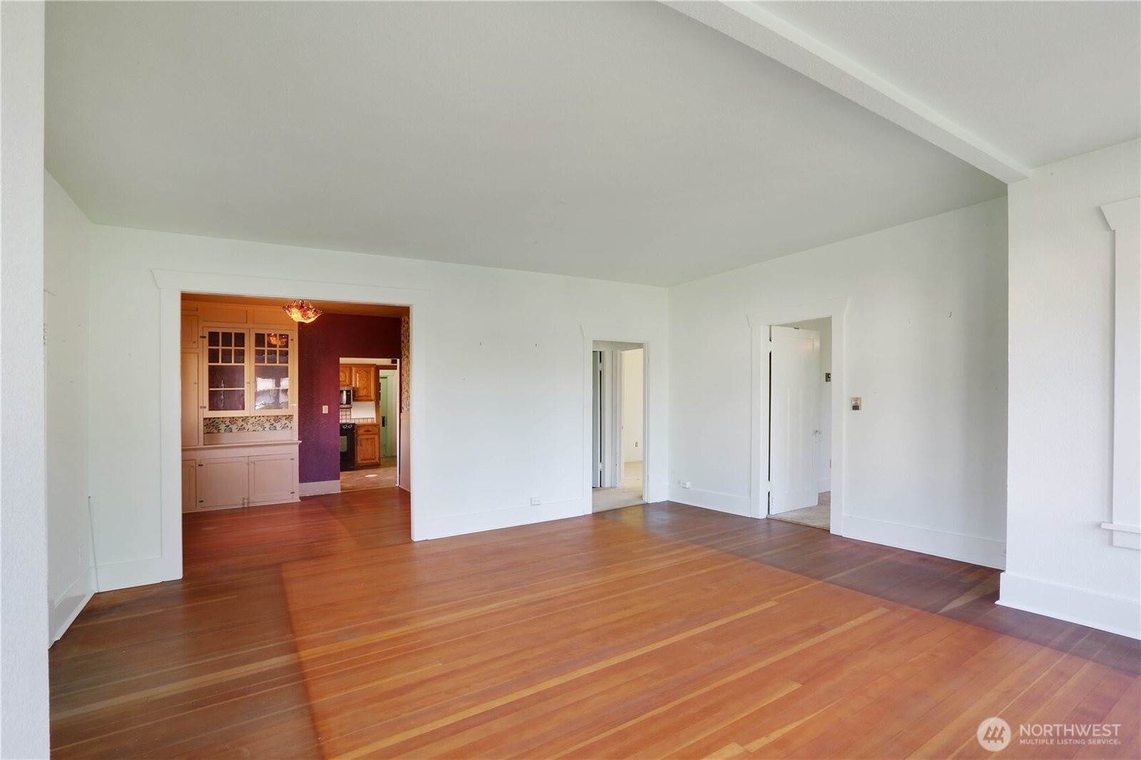 402 East Washington Street, Mount Vernon, WA 98274