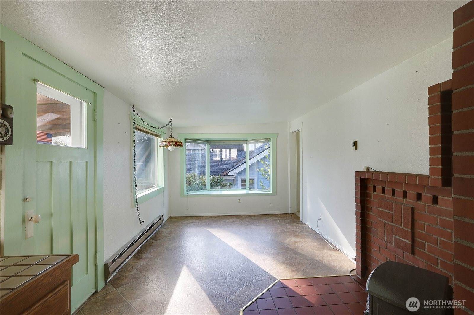 402 East Washington Street, Mount Vernon, WA 98274