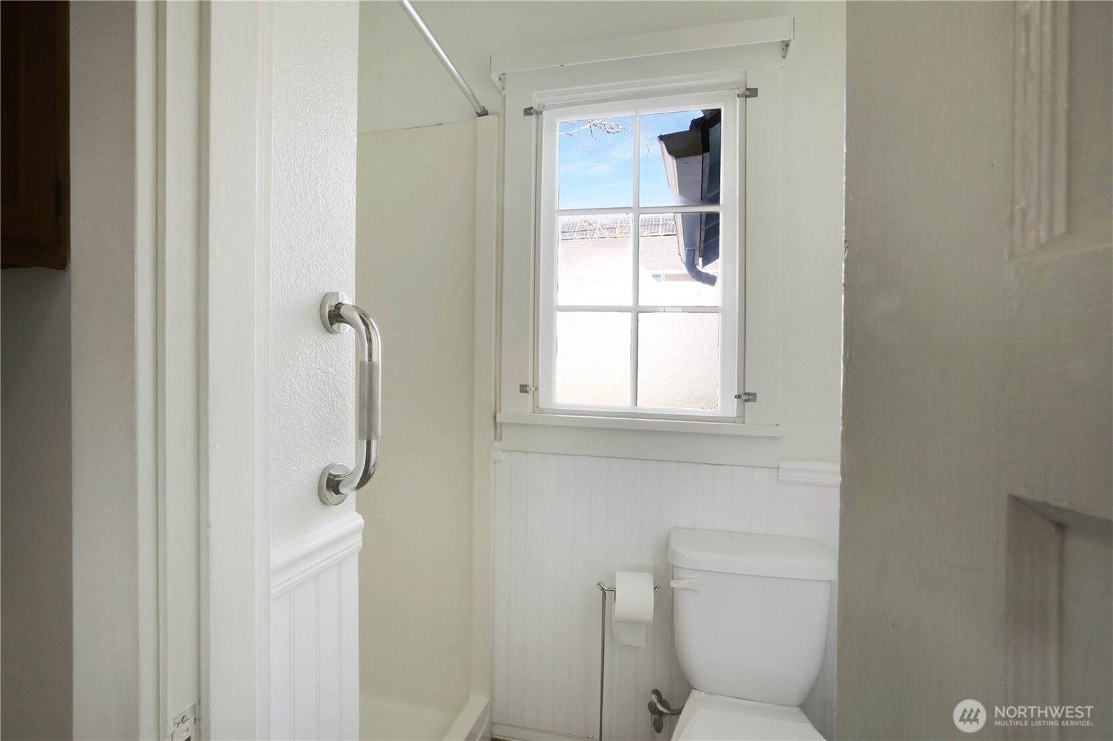 402 East Washington Street, Mount Vernon, WA 98274