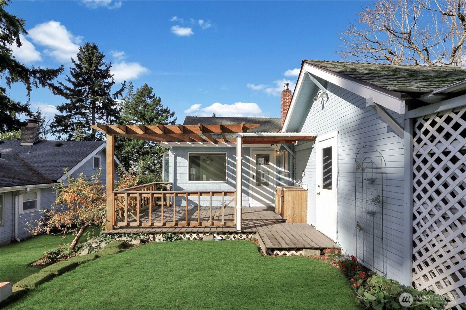 402 East Washington Street, Mount Vernon, WA 98274