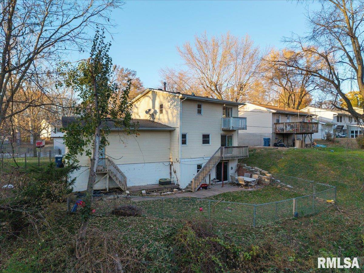 337 5TH Street Court, Silvis, IL 61282