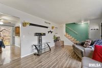 337 5TH Street Court, Silvis, IL 61282