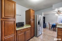 337 5TH Street Court, Silvis, IL 61282