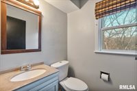 337 5TH Street Court, Silvis, IL 61282