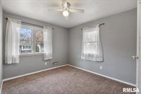 337 5TH Street Court, Silvis, IL 61282