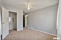 337 5TH Street Court, Silvis, IL 61282