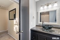 337 5TH Street Court, Silvis, IL 61282