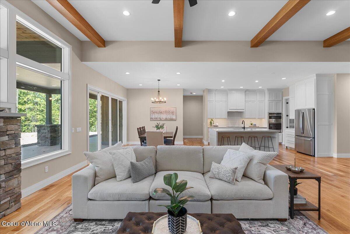 184 Willow Bay Rd, Priest River, ID 83856