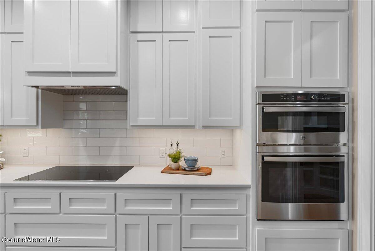 184 Willow Bay Rd, Priest River, ID 83856