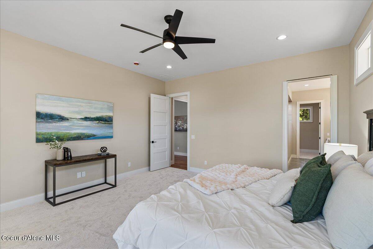 184 Willow Bay Rd, Priest River, ID 83856