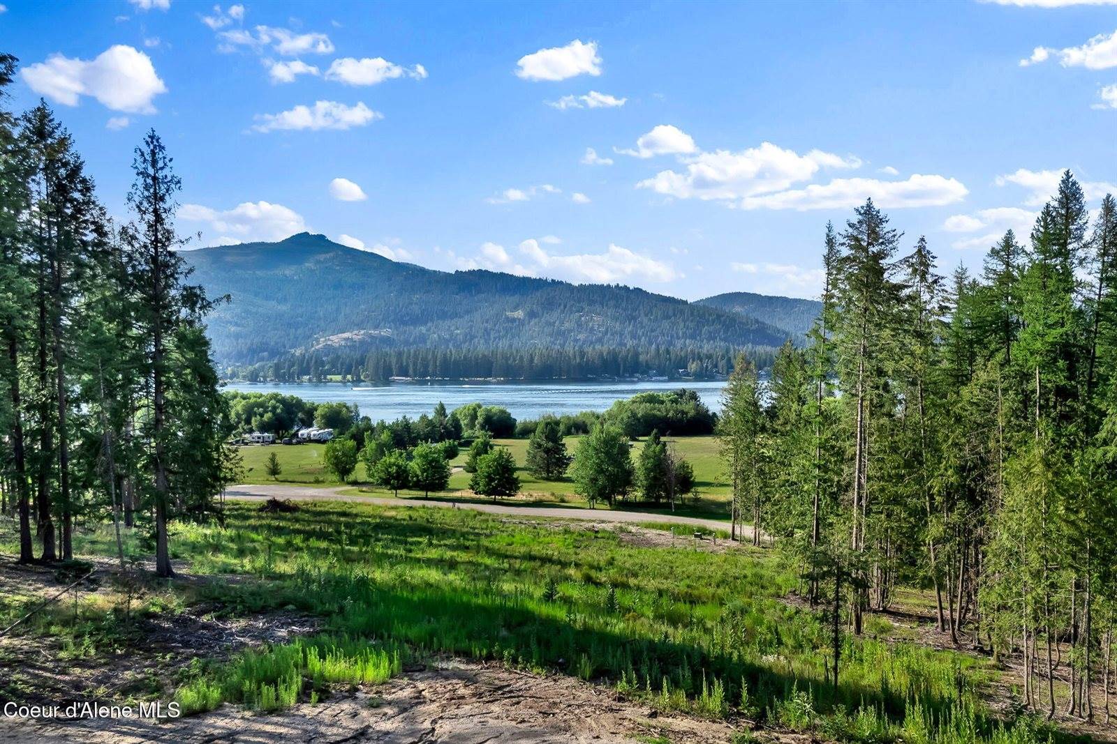 184 Willow Bay Rd, Priest River, ID 83856