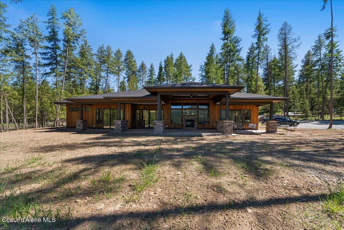 184 Willow Bay Rd, Priest River, ID 83856