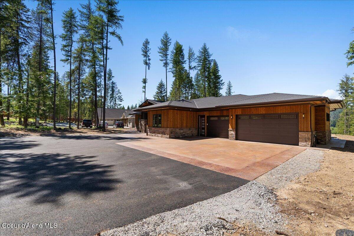 184 Willow Bay Rd, Priest River, ID 83856