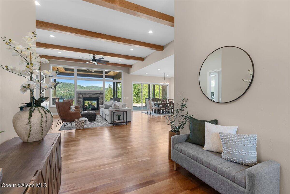 184 Willow Bay Rd, Priest River, ID 83856