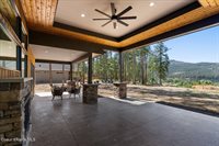 184 Willow Bay Rd, Priest River, ID 83856