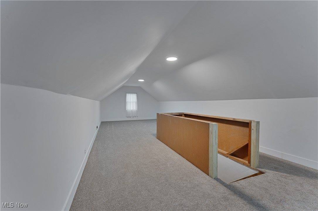 1621 Meadowbrook Avenue, Youngstown, OH 44514