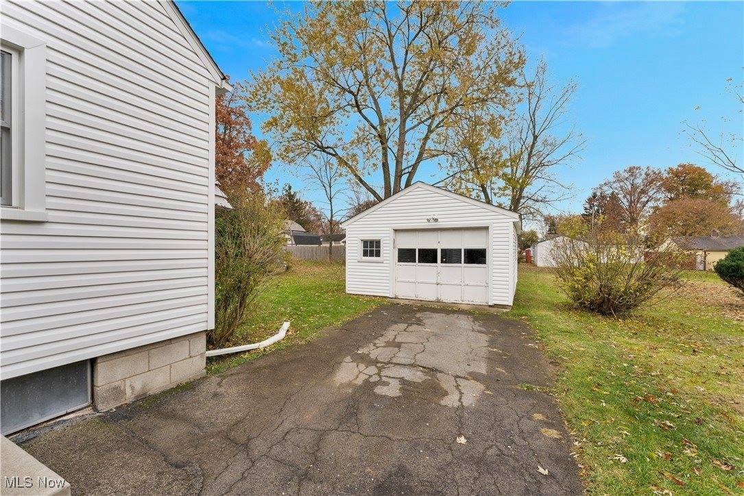 1621 Meadowbrook Avenue, Youngstown, OH 44514