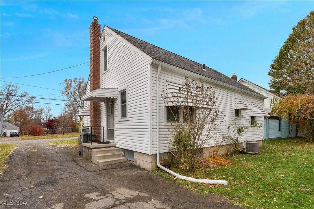 1621 Meadowbrook Avenue, Youngstown, OH 44514