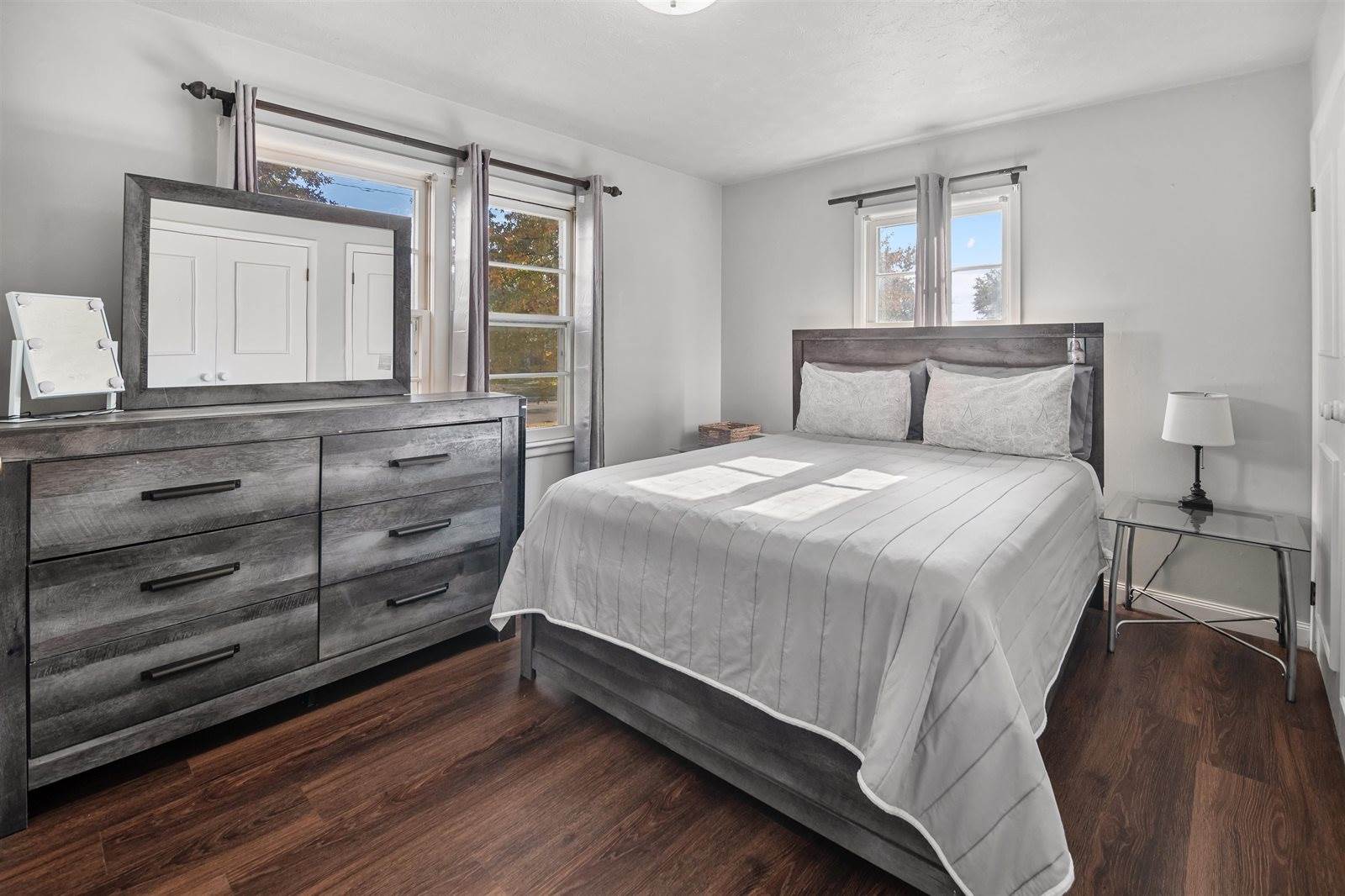 2311 South Ridgewood Dr, Wichita, KS 67218