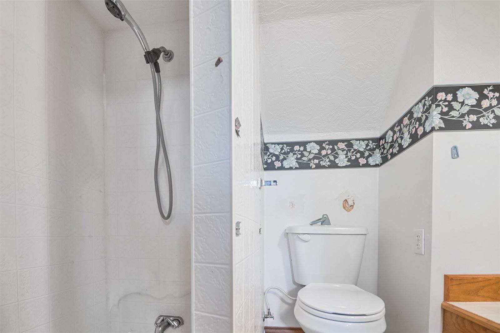 2311 South Ridgewood Dr, Wichita, KS 67218