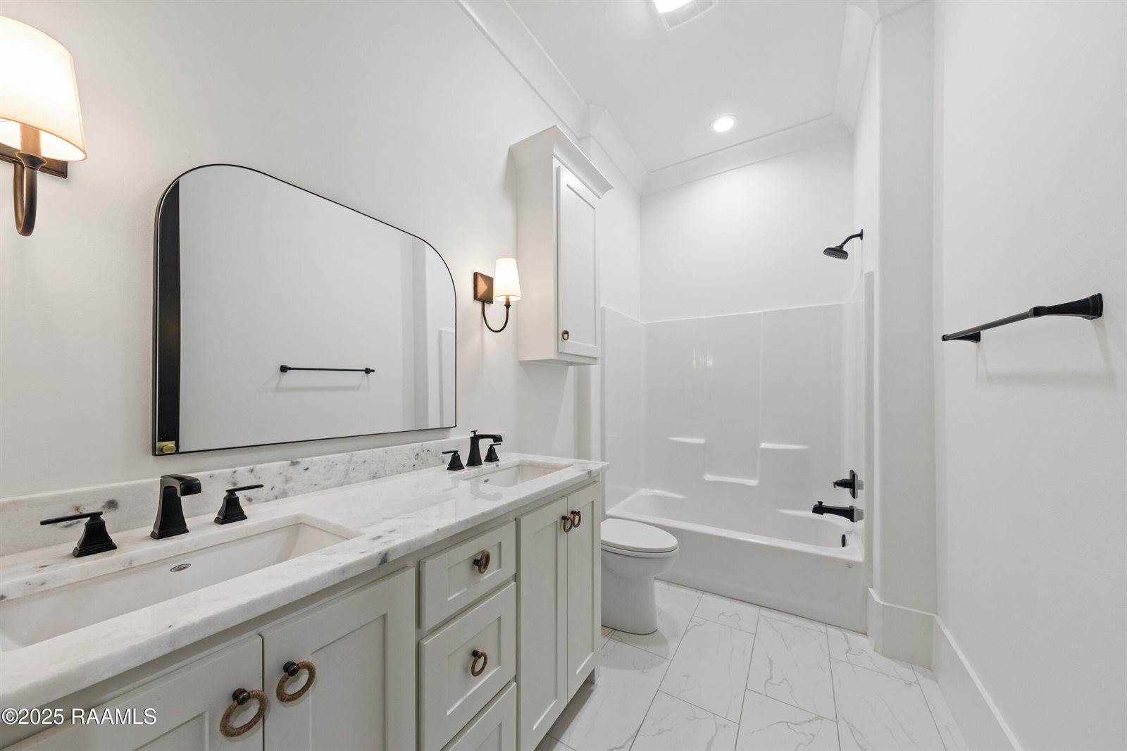 124 Breakers Way, Scott, LA 70583