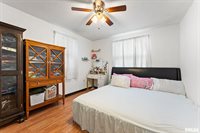 1025 38TH Street, Moline, IL 61265