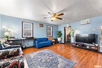 1025 38TH Street, Moline, IL 61265