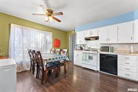 1025 38TH Street, Moline, IL 61265