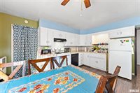 1025 38TH Street, Moline, IL 61265