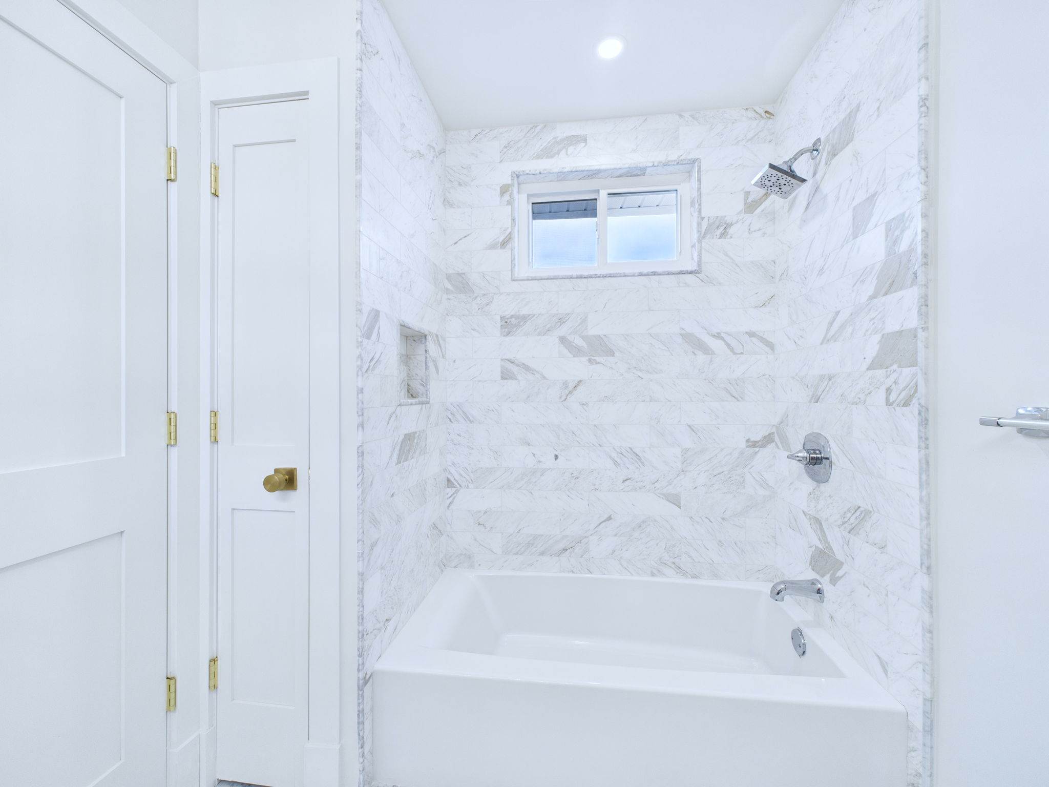 28 Patten Lane, Long Branch, NJ 07740