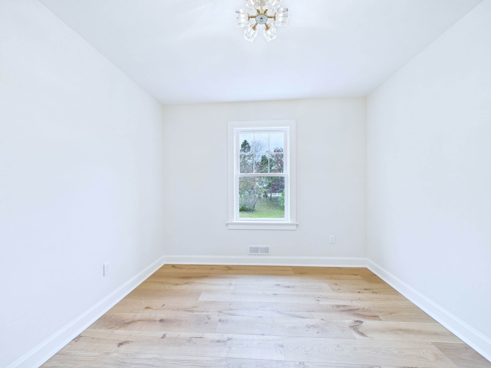 28 Patten Lane, Long Branch, NJ 07740