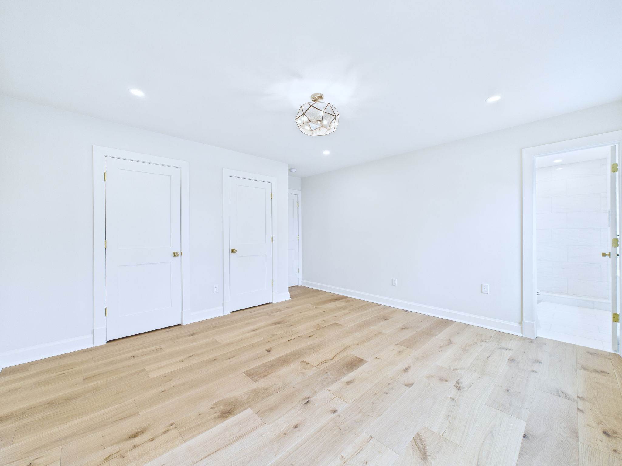 28 Patten Lane, Long Branch, NJ 07740