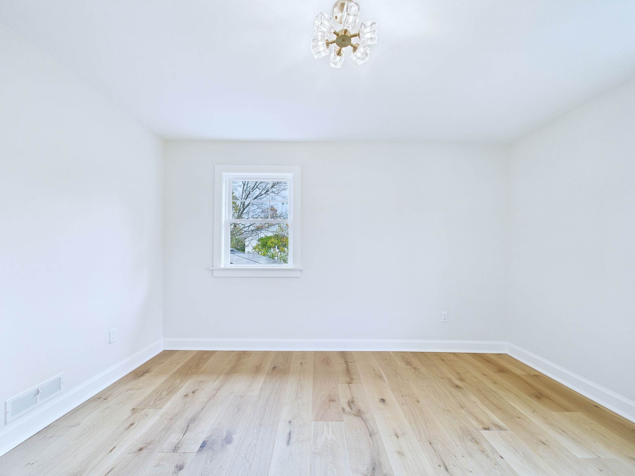 28 Patten Lane, Long Branch, NJ 07740