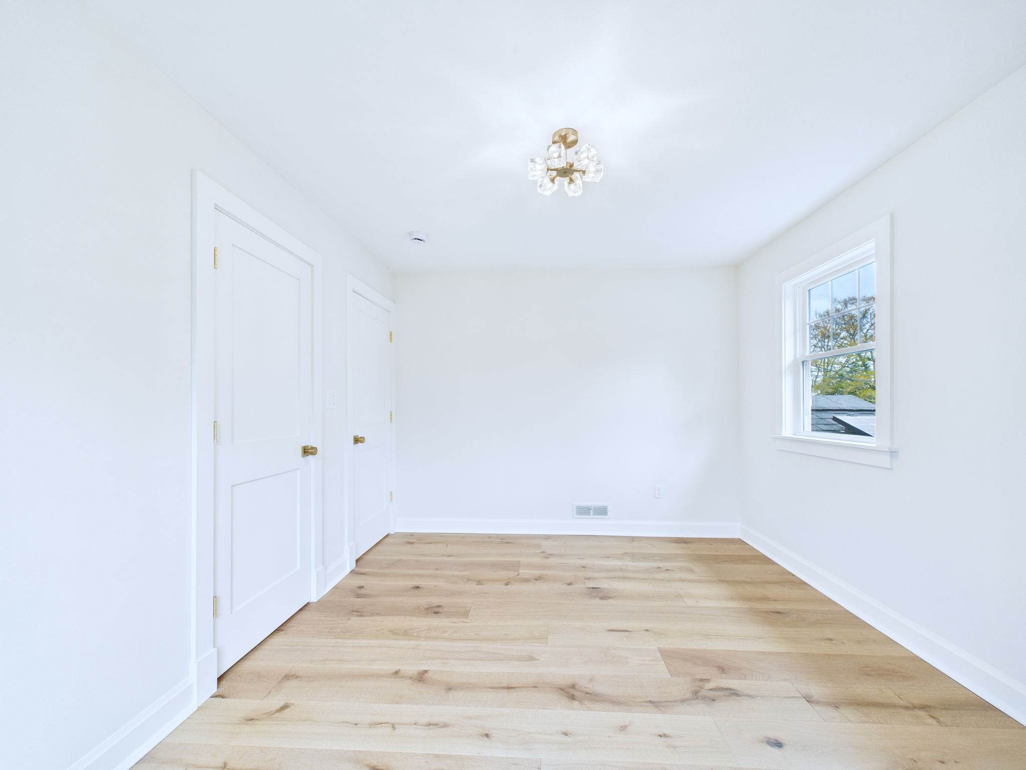 28 Patten Lane, Long Branch, NJ 07740