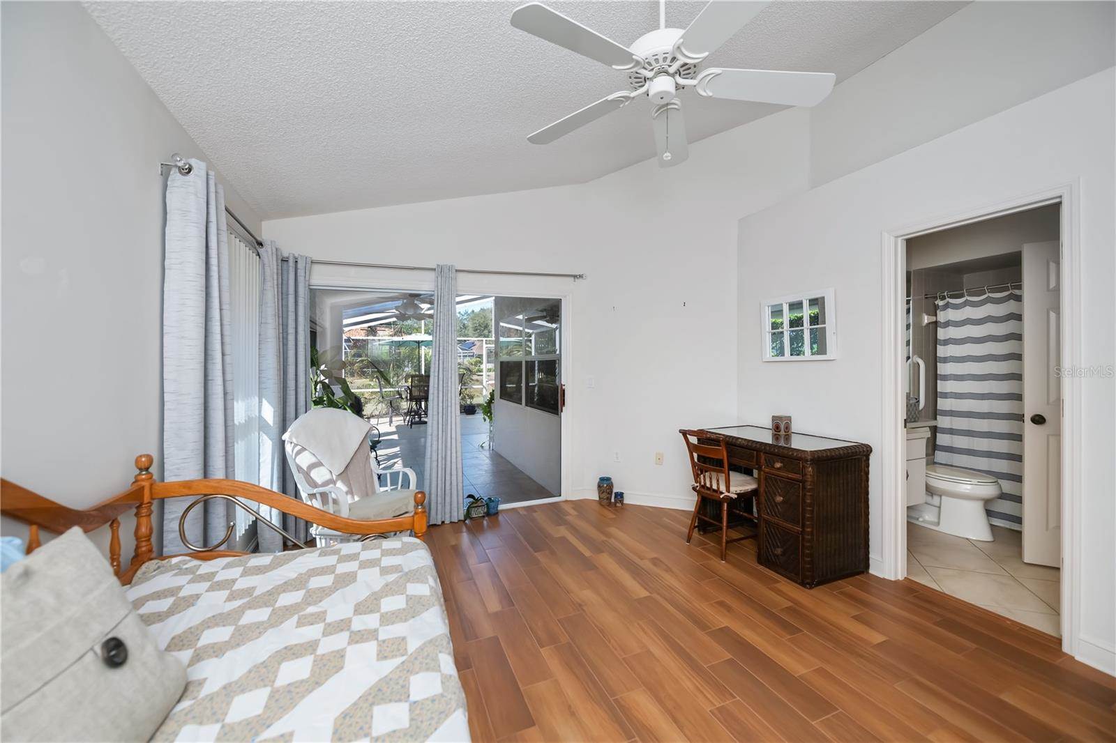 1149 Harbor Town Way, Venice, FL 34292